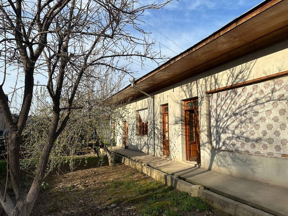 Nazarbek Uy sotiladi srochna