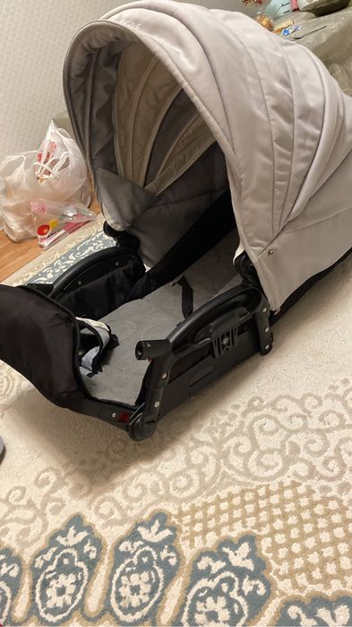 Продаю Коляску в хорошем состояние