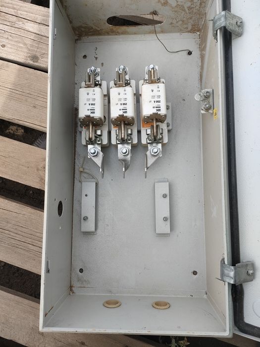 Продам рубильник