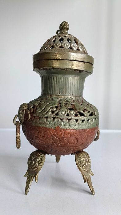 Тибетска, медна , старинна кадилница ,съд за прекадяване на тамян.