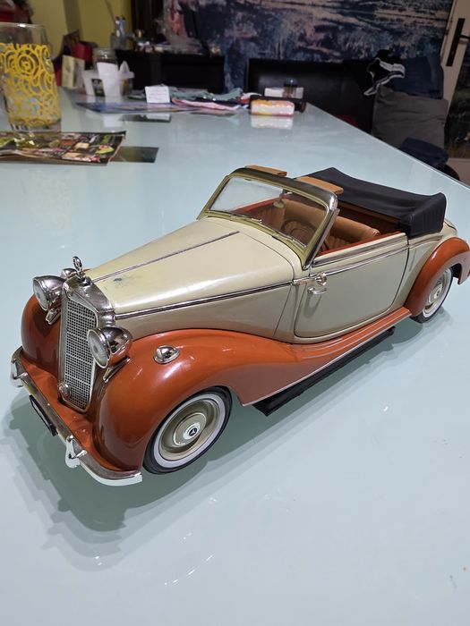 Mercedes 170s (1:18)