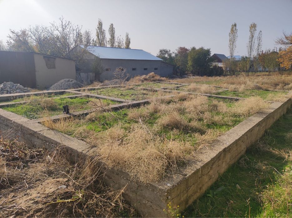 Продаеться участок 15 соток