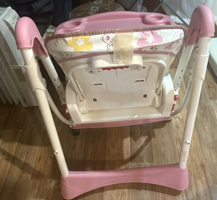 Детский стульчик для кормления