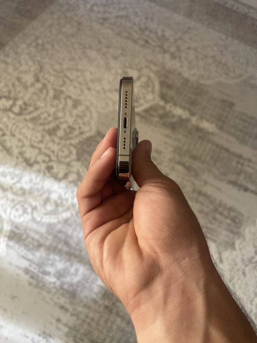 Продам айфон 14 про макс