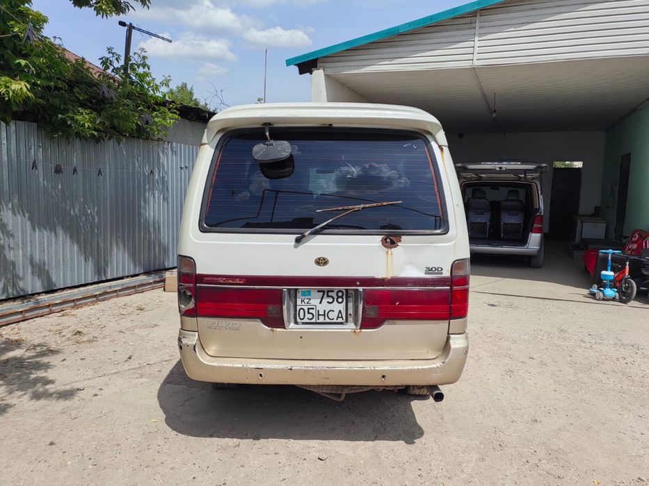 Продам Toyota Hiace
