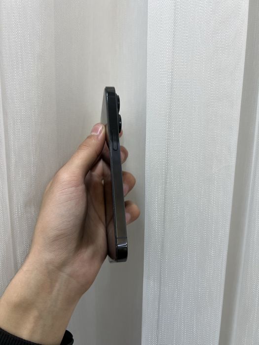 Iphone 14 pro ideal black