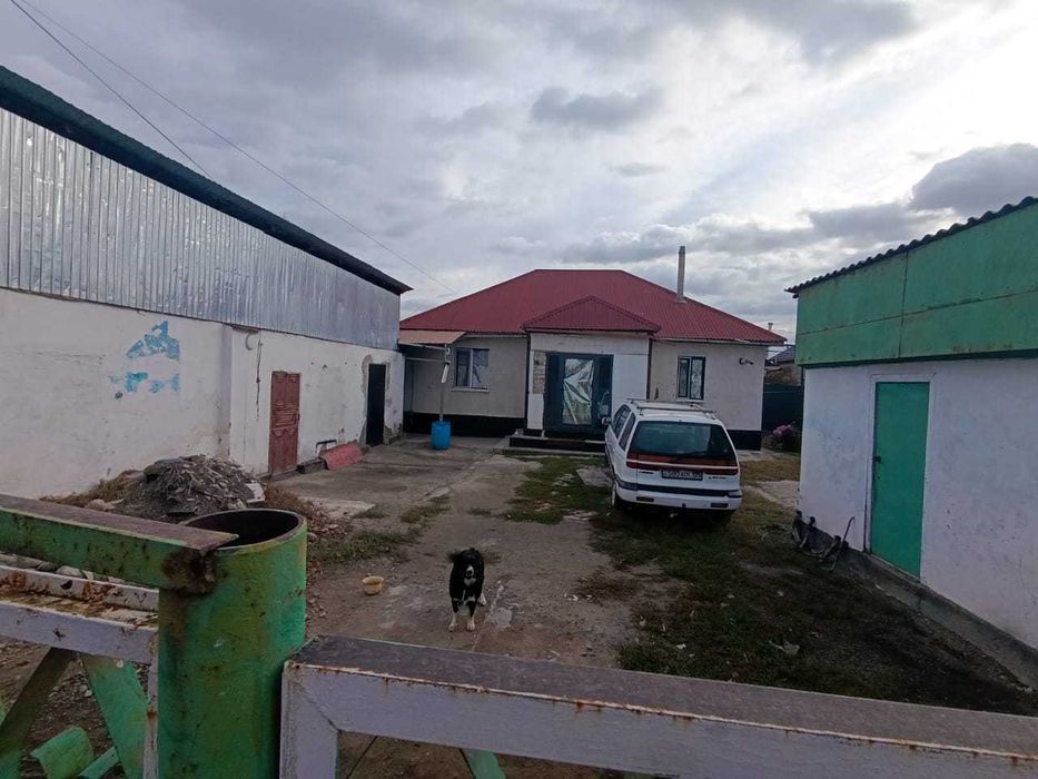 Дом в Каратале, Павел ИмпериЯ