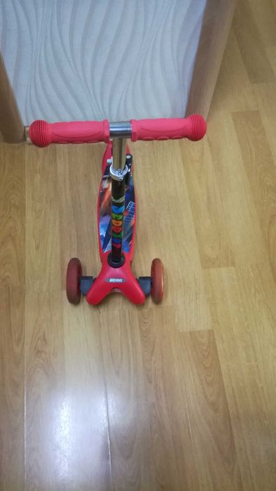 рабочие детские самокаты и скейтборд