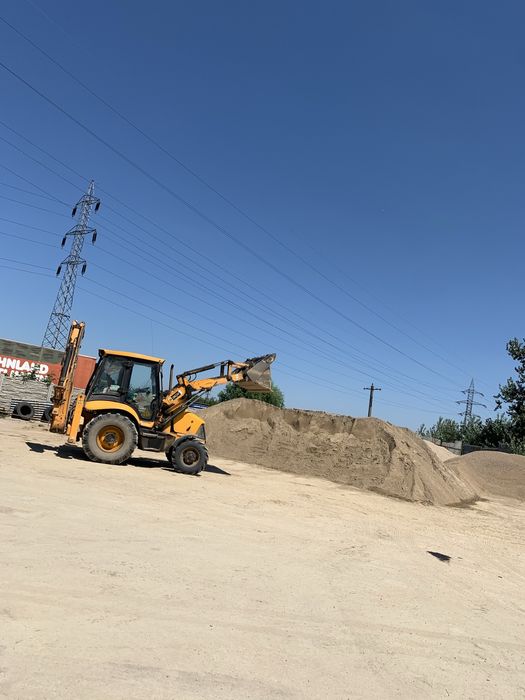 Depozit Agregate Nisip / Concasată / Lucrări Bobcat Excavator Săpături