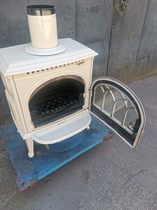 Чугунена печка Jotul F3  на дърва