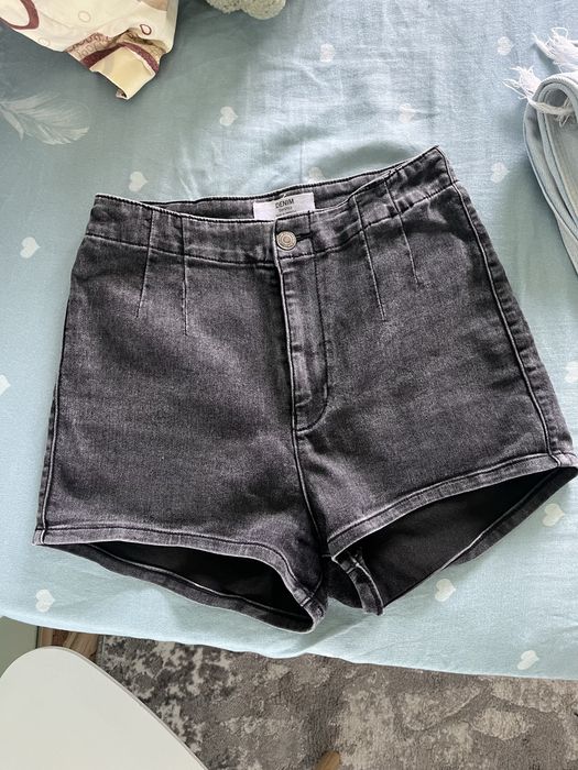 Къси дънки, запазени