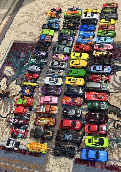 Машинки Hot Wheels