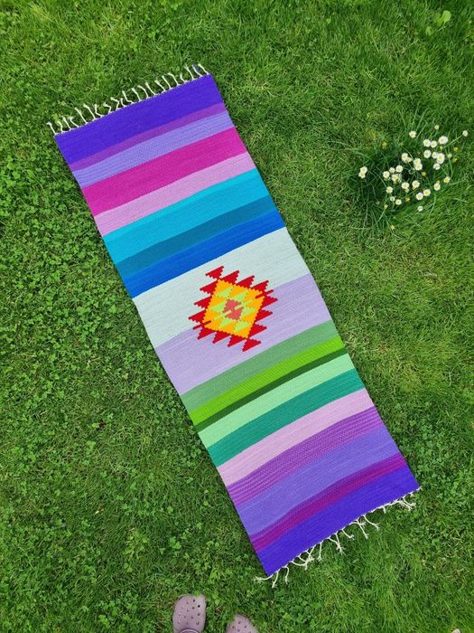 Ръчно тъкани килими, пътеки, черги