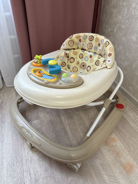 Детский ходунок новый