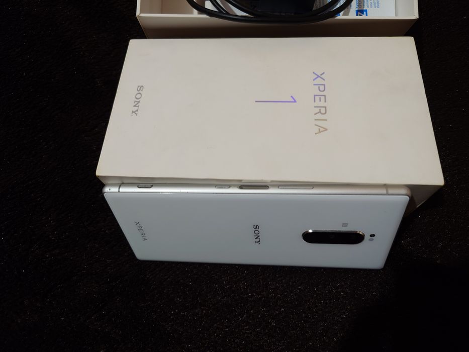 Продам Sony Xperia 1