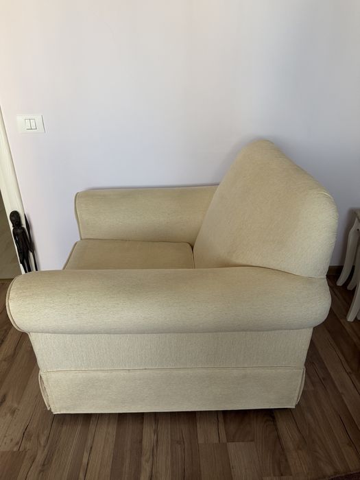 Fotoliu elegant crem