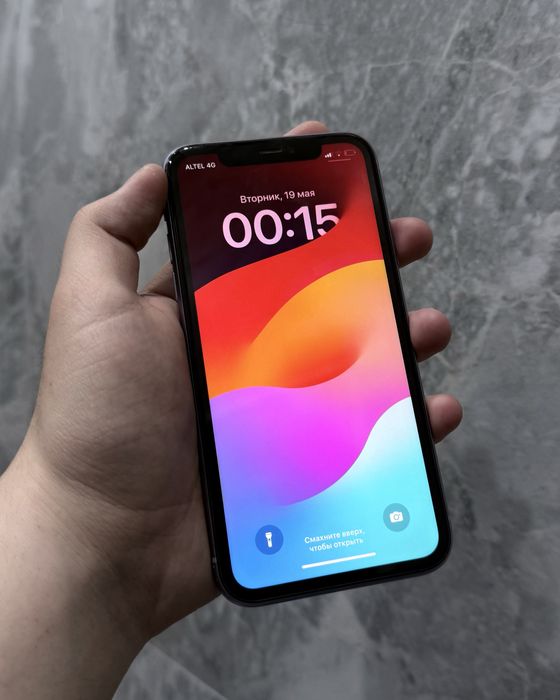 Продам Iphone 11