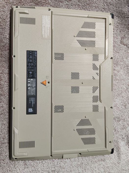 Dezmembrez laptop Asus TuF FA617  defect incomplet