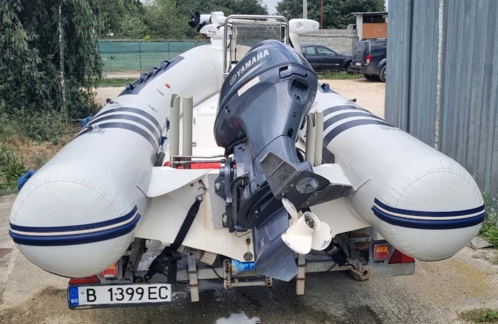 Продавам лодка RIB Tohamaran 4. 20 + Yamaha 40 HP