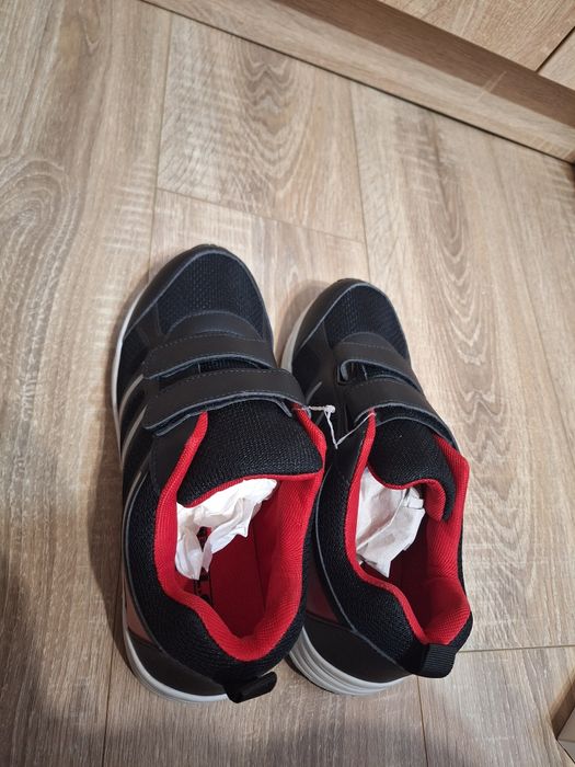 Мъжки маратонки 42 и 44 – нови спортни обувки