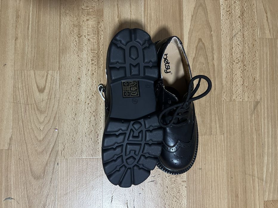 Продам женскую обувь