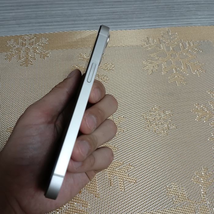 iPhone 13 128Gb белый