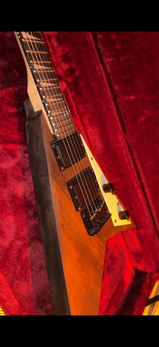 Электрогитара Jackson Flying V