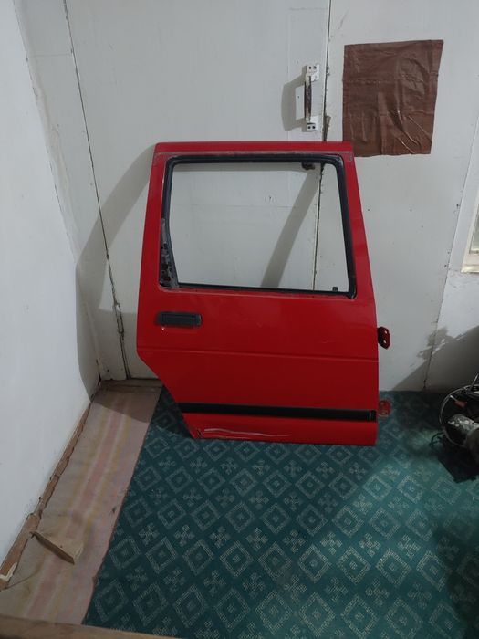 Тико эшиги орка унг томони