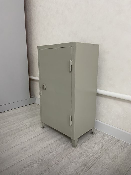 Сейф металлический