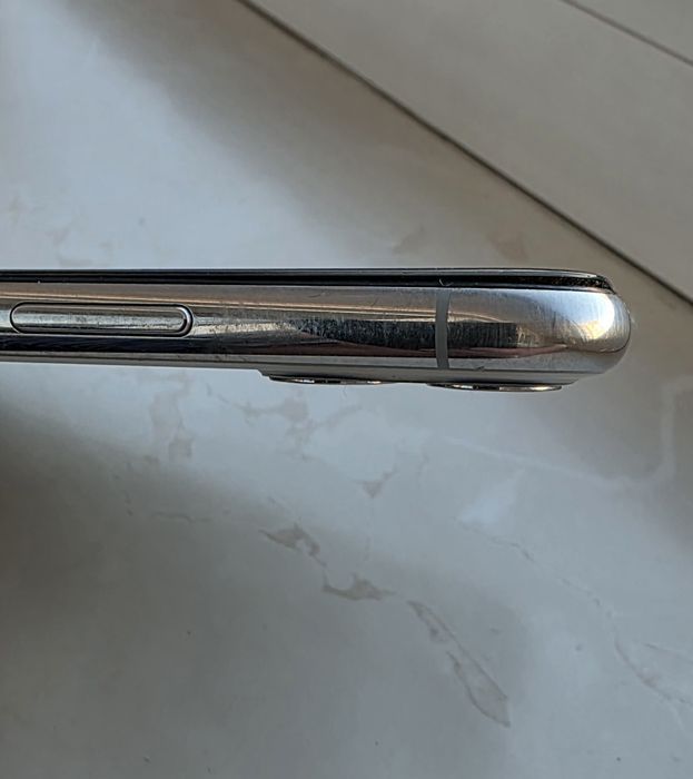 Продам iPhone 11 Pro 256GB