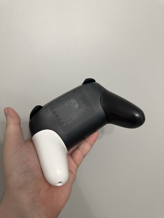 Продам Nintendo Switch Pro Controller Нинтендо Про Контроллер джойстик