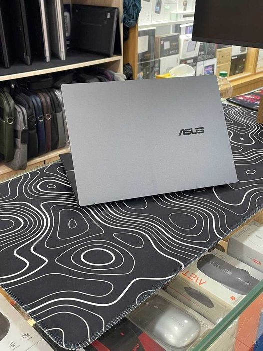 Asus Zenbook  UX3405 ultra 5 125H/8/512/14' OLED FHD Touchscreen