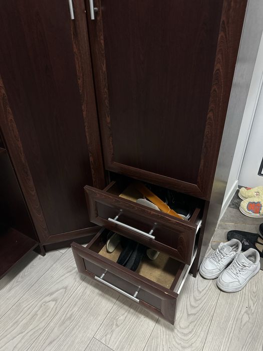 Продам шкаф в прихожую