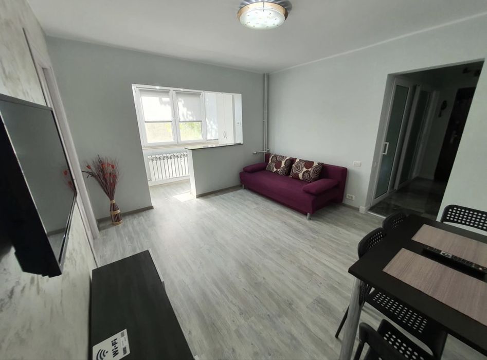 Închiriez apartament 2 camere Tomis Nord zona Campus