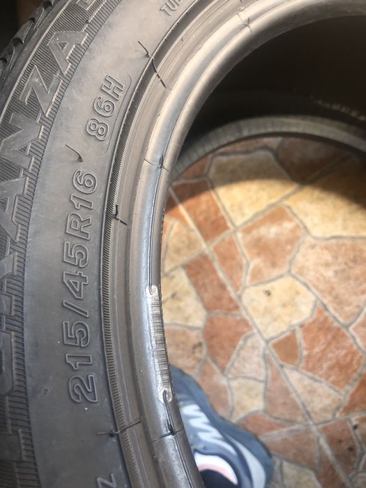 215 45 16 Bridgestone de vara