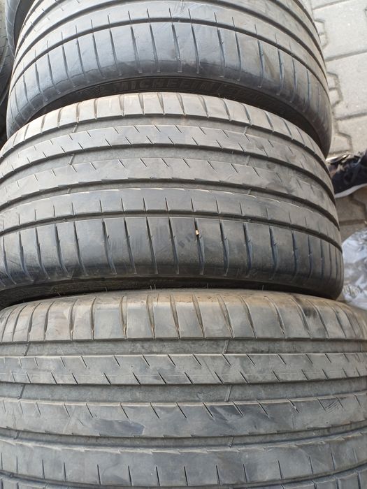 Гуми 235/40/18 Мишелин