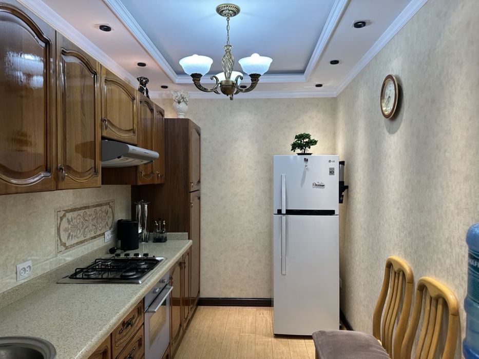 Аренда Ул. Садык Азимова 2+3/3/4 140 м2