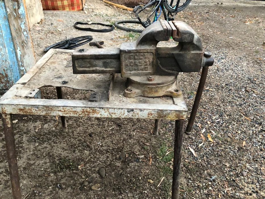 Тиски большой СССР в идеале