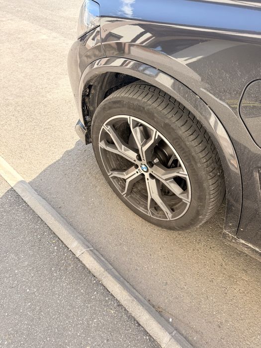 Cauciucuri vara Continental 275/40/21 runflat stare buna