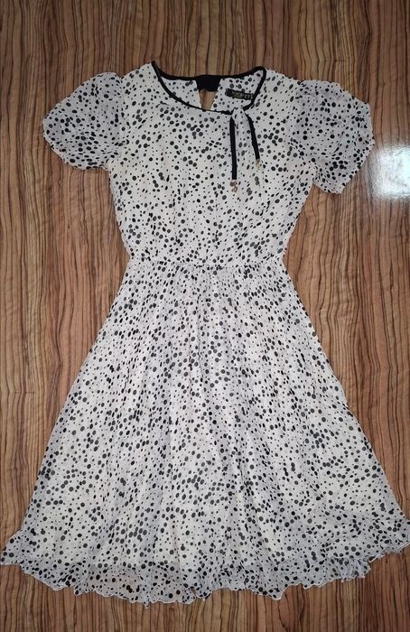 Платье в горошек