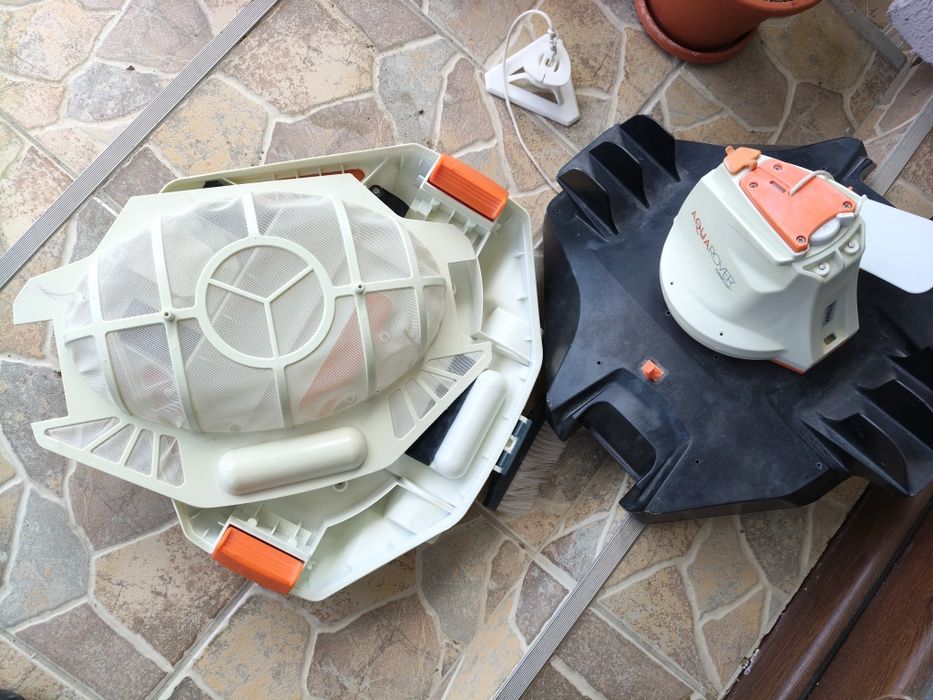Robot curatare  piscina