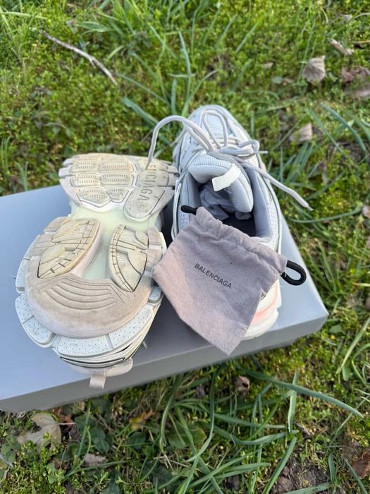 Balenciaga track led