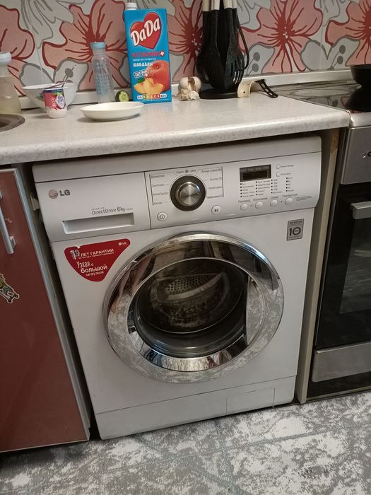 Машинка  автомат LG