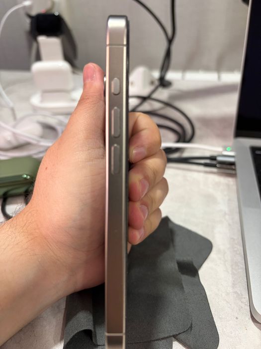 Iphone 15 pro 256gb esim 80%