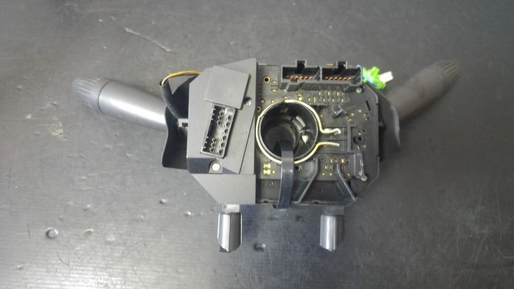 Bloc lumini maneta semnalizare stergator parbriz fiat punto 188