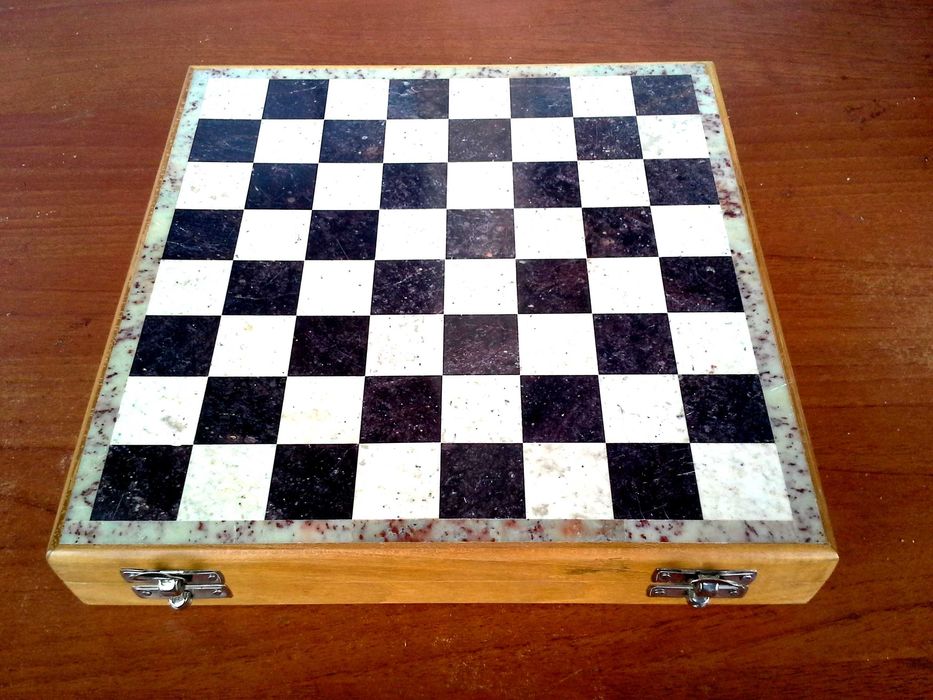 Шахматен комплект закупен в Тайланд