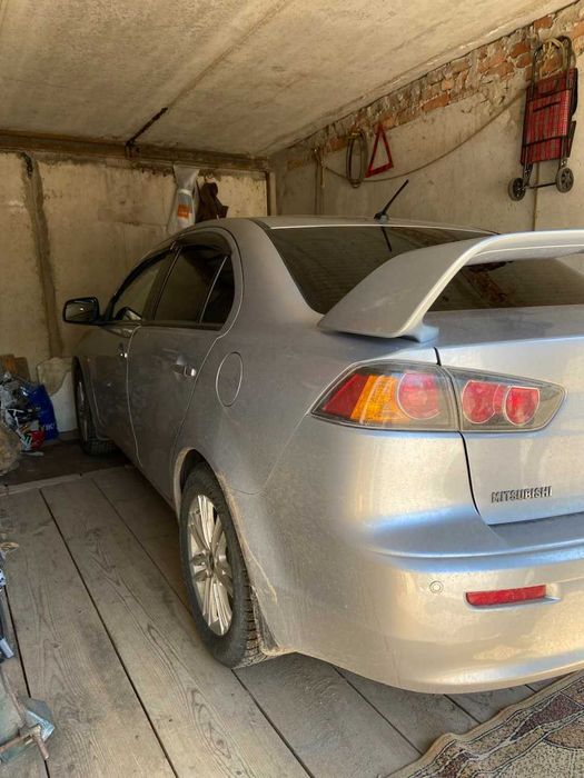 Mitsubishi Lancer
