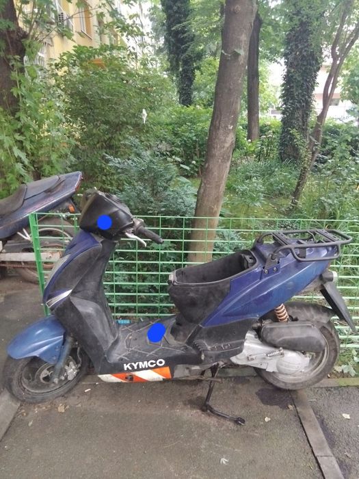 Vând carene, roți,furcă, ghidon ,set 50 originale toate kymco .