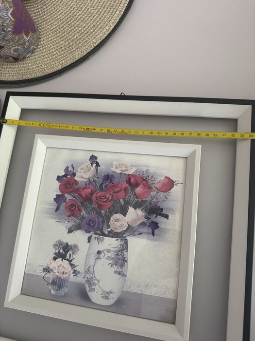 Doua tablouri , marimea 35 cmX 35 cm.