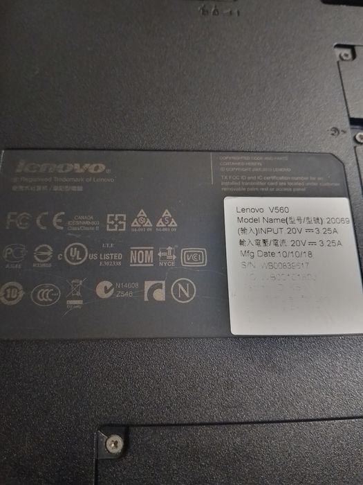 Лаптоп Lenovo V560